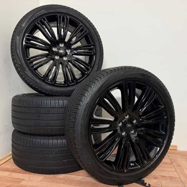 LAND ROVER SPORT 5x120 R22 ET49+CELOROČNÍ 275/40R22