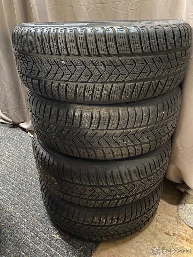 Zimní pneumatiky Pirelli 225/50R18 95H