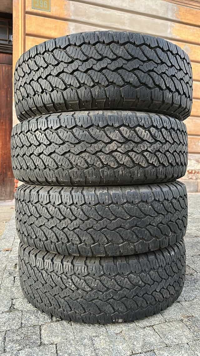 235/65 R17 OFFROAD