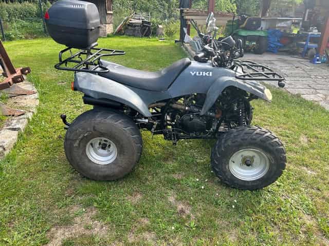 YUKI 200 ATV