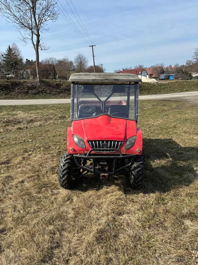 UTV 4x4 čtyřkolka