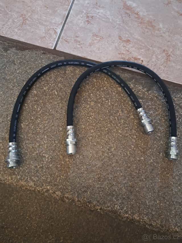 Hummer H2 brzdové hadičky