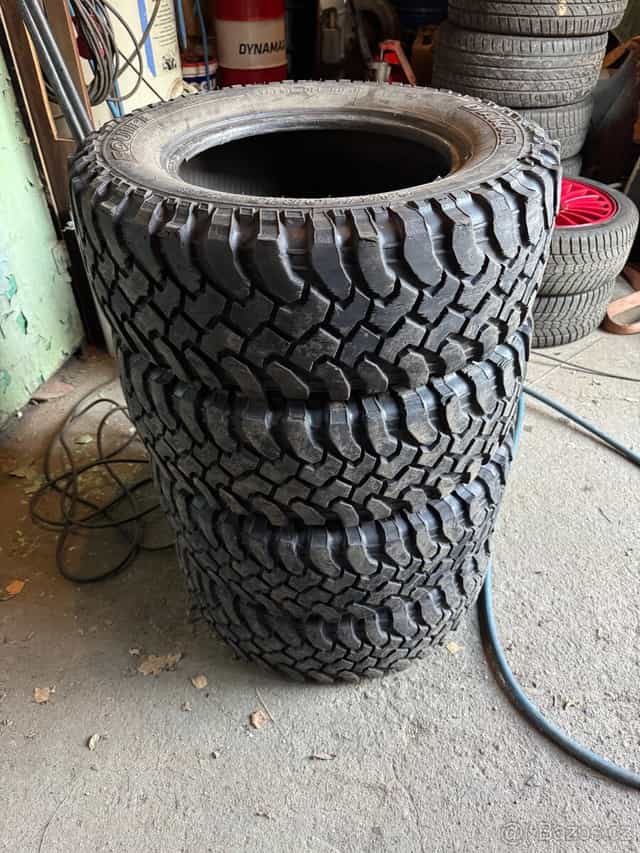 Offroad pneu 235/70 r16