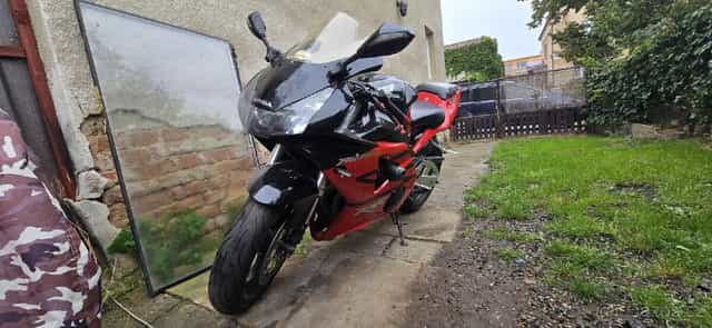 Honda CBR 954