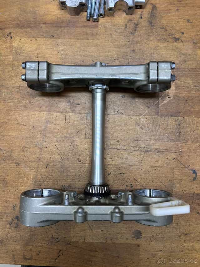 Horní a spodní brýle Yamaha YZ450F 2006