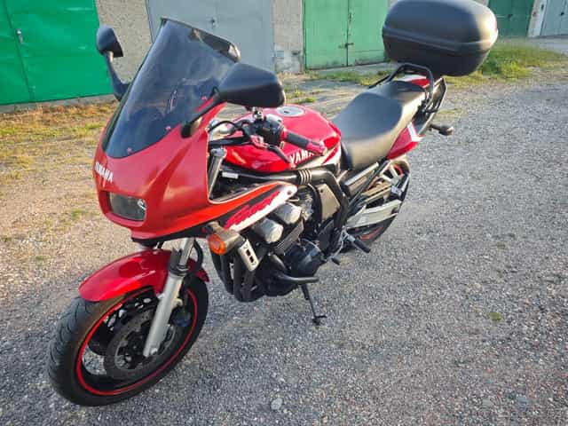 Yamaha FZS600 Fazer