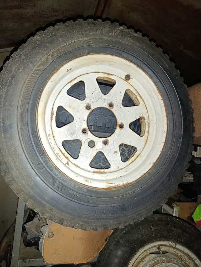 Suzuki samurai niva 3 ks disku