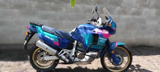 Honda Africa Twin xrv 750