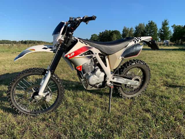 AJP PR3 240 Enduro