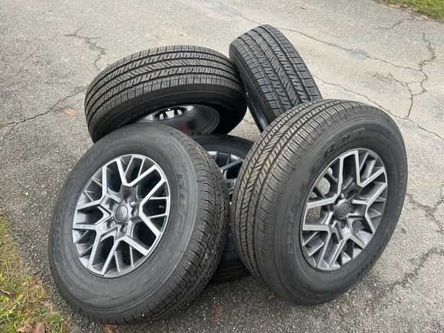 Alukola Jeep Wrangler nová 255/70 r18 sada 5ks