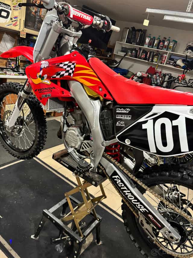 HONDA CR125R