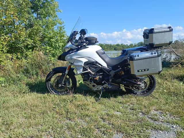 DUCATI Multistrada 950