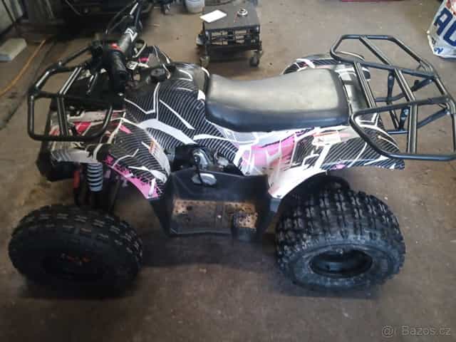 Dětská čtyřkolka