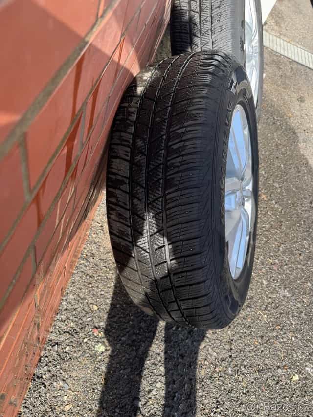 Komplety kol R17 Jeep