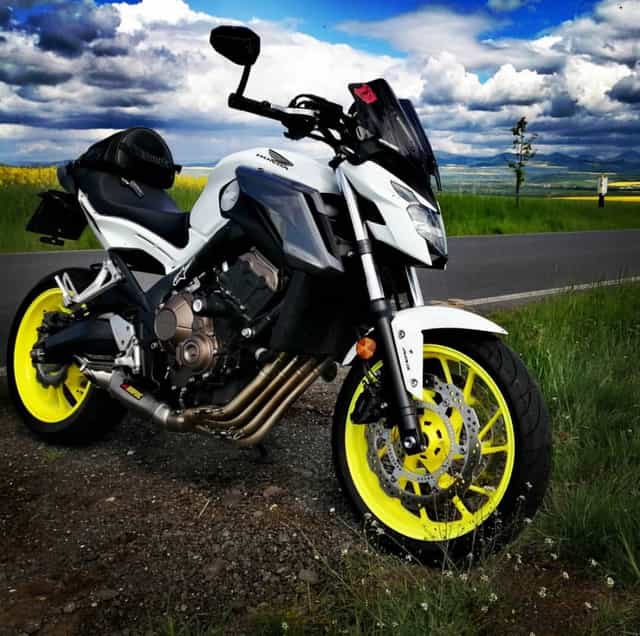 Prodám výfuk Akrapovič na honda cb650 2014/2022