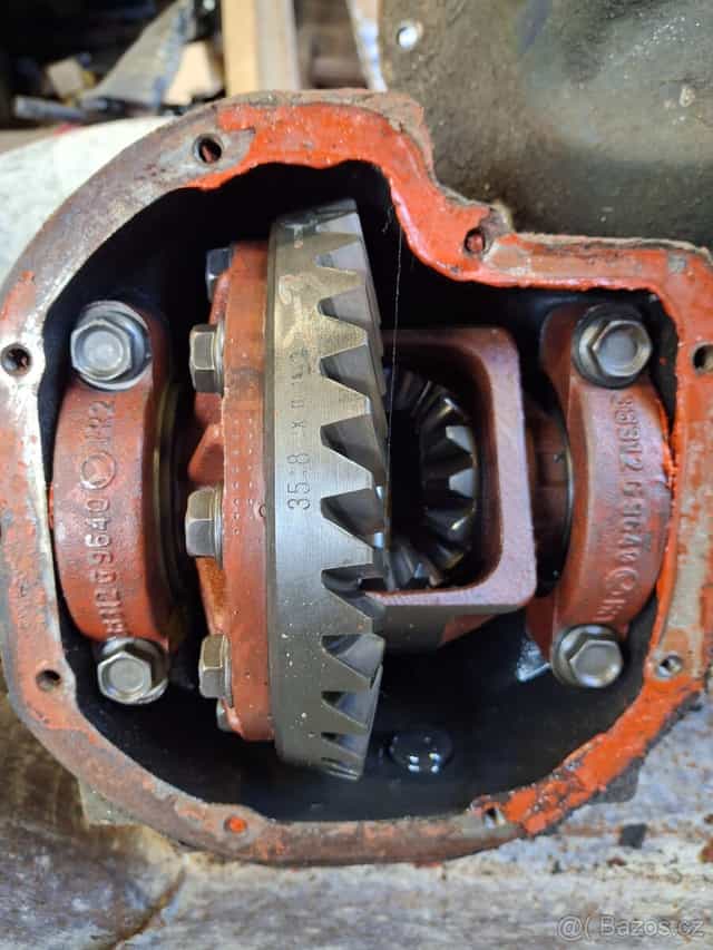 Díly náprav nissan patrol k160/260