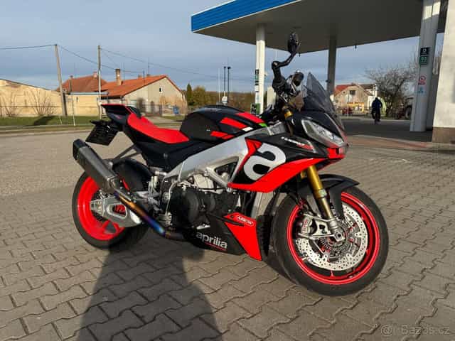 Aprilia Tuono V4 Factory