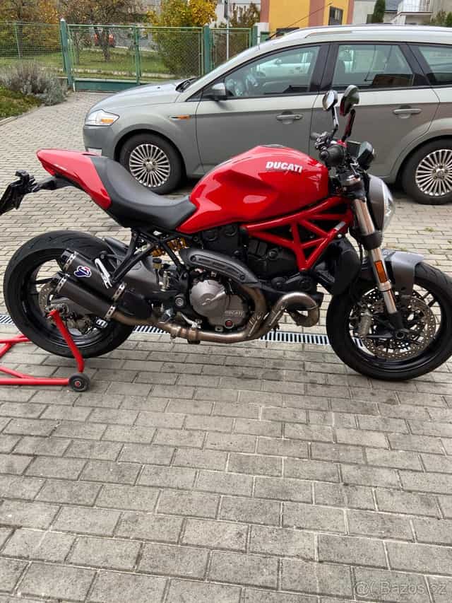 Ducati Monster 821