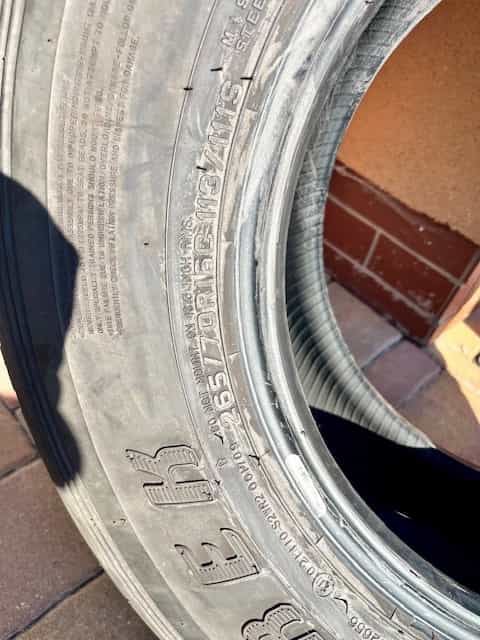 Toyota Land Cruiser 76