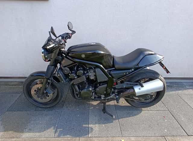 Yamaha FZS 600 Fazer (RJ02) – Streetfighter