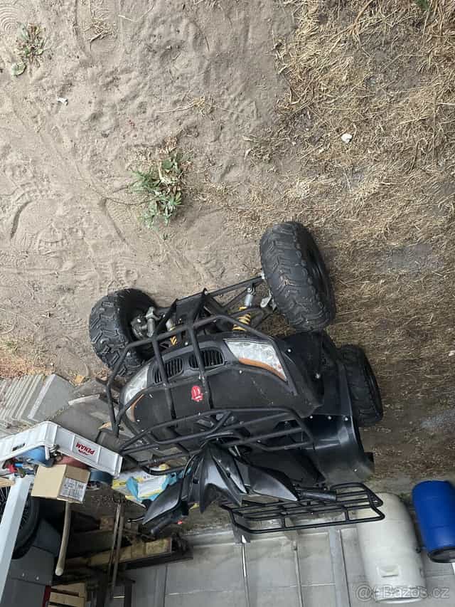 Prodám  čtyřkolku BMW