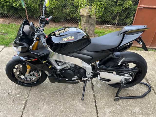 Aprilia Tuono V4  1100 Factory