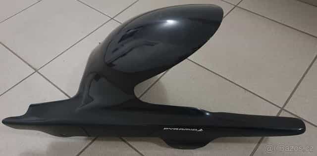 Zadní blatník Pyramid na HONDA CBR 600f, r. 2005