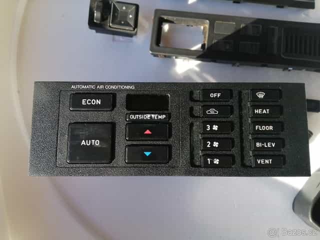 Fiat Croma 154 1991-1996 díly středového panelu