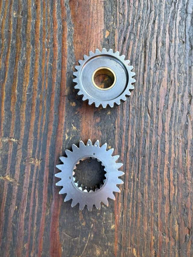 Ozubené kolo mezičlánku hnacího hřídele ktm husqvarna husabe