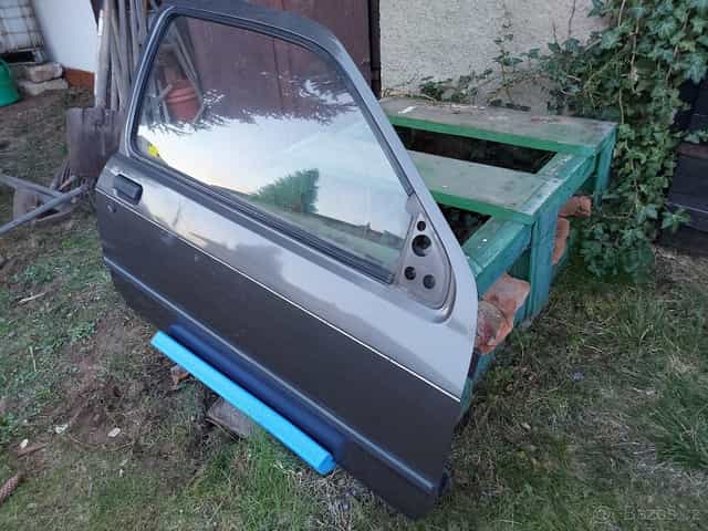 Dveře Ford Sierra coupe /XR4