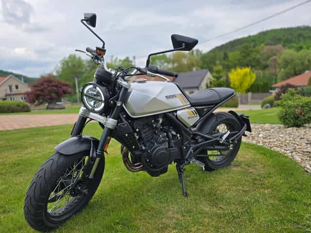 Brixton 500 Crossfire 2023 35kw