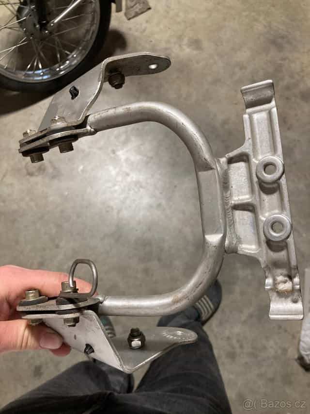 Ducati monster držák