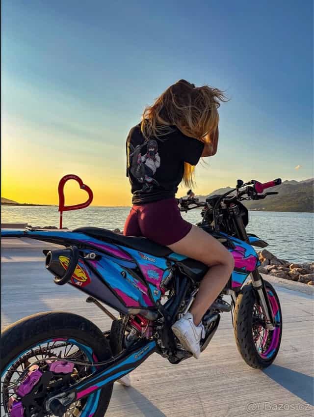 Koupím cross 450 v zadřeném nebo nepojízdném stavu