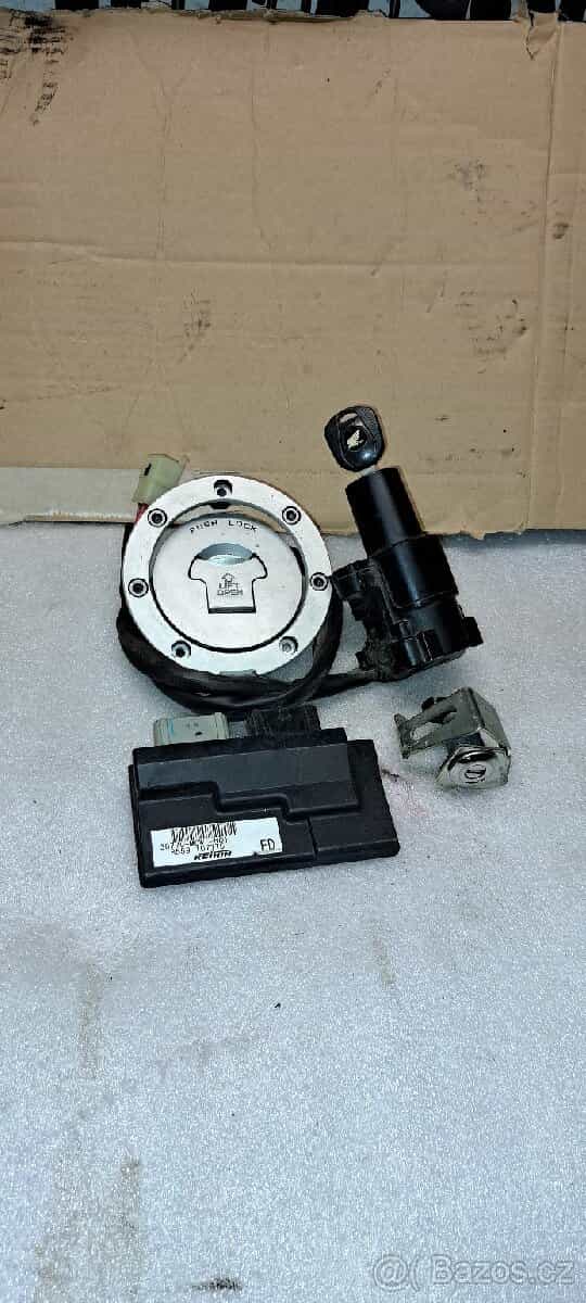 Honda vfr 800 vtec Zámky klic jednotka cdi