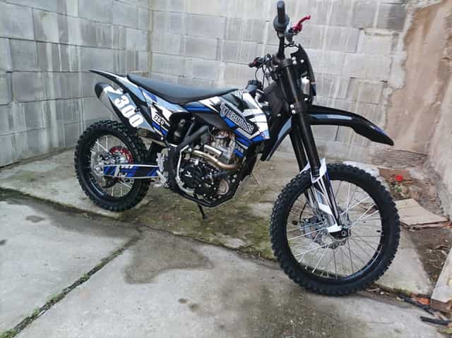 Pitbike Leramotors Killer PRO 300cc H2O – modrá