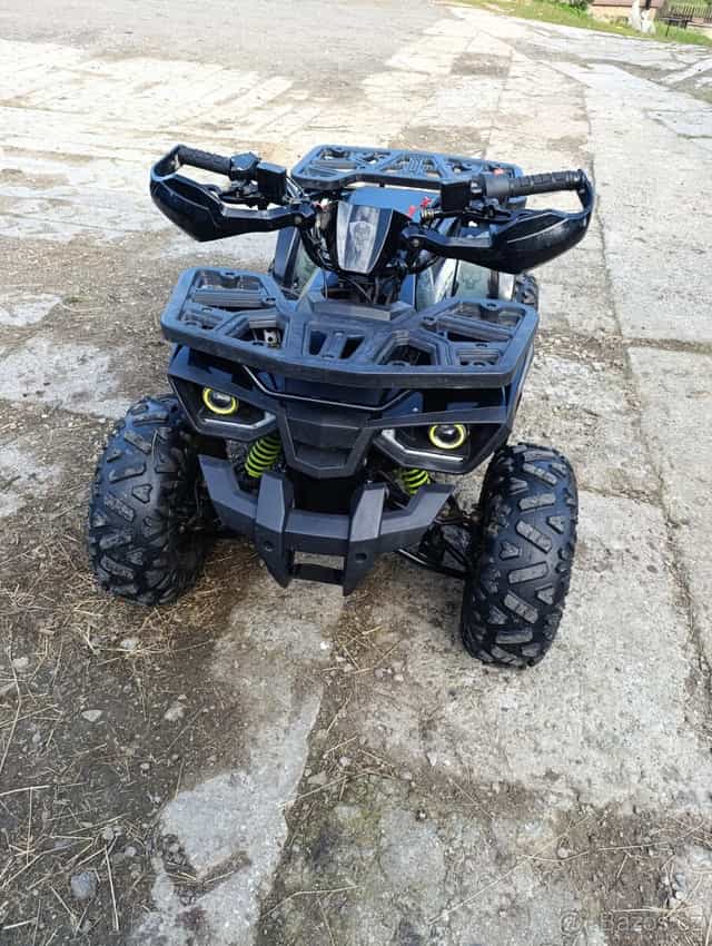 Dětská čtyřkolka