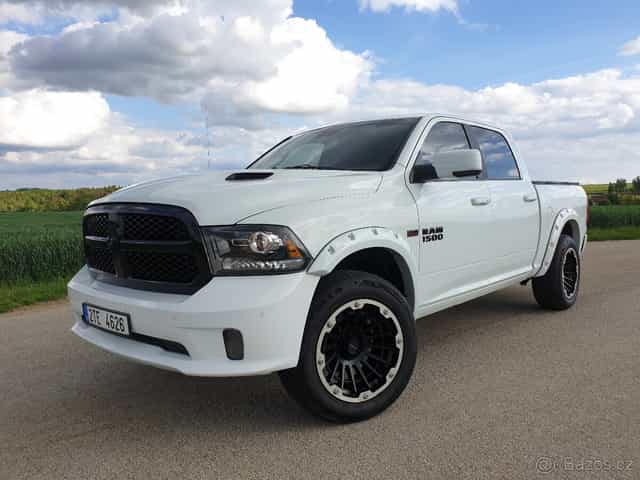 Dodge RAM 1500 Sport 5.7 V8 HEMI 4x4