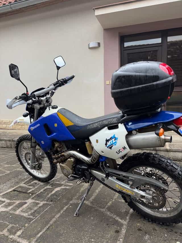 Motorka Husqvarna TE 410 E enduro