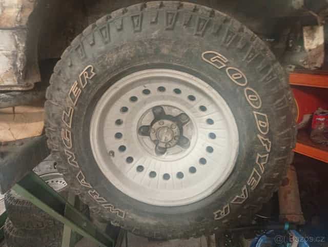 Prodám pneu Goodyear Wrangler
