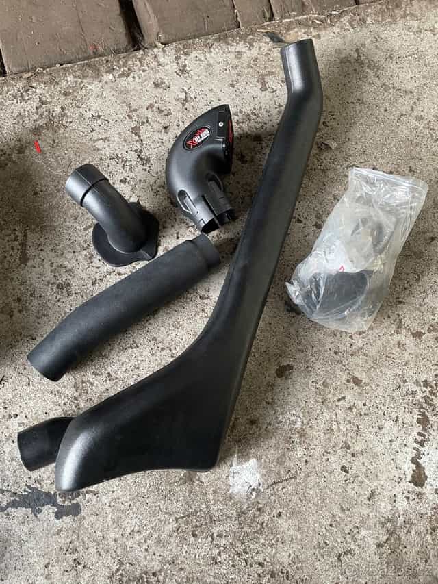 Šnorchl Nissan Patrol Y61 2.8