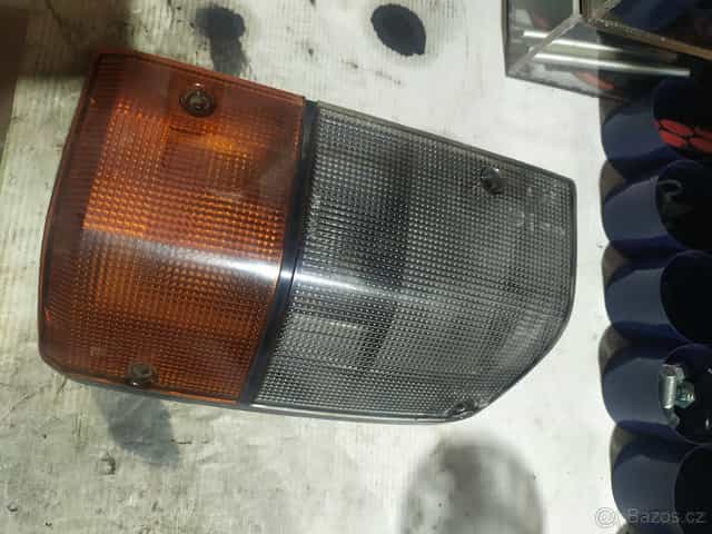 Zadní světlo Nissan Patrol Y60