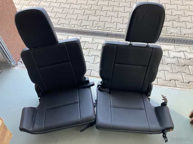 Zadní sedačky Nissan Patrol Y61 GU4