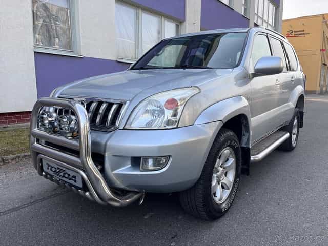 Toyota Land Cruiser 120 3,0D 4WD/automat 8-místný