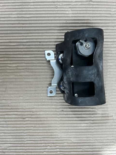 Motorček prívery výfuku Yamaha R6 2008+