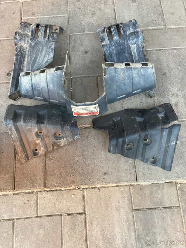 Plasty can-am outlander g1