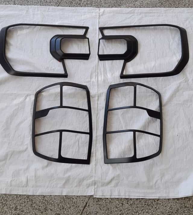 Ochranné rámečky na světla Ford Ranger 23-25 XL verze