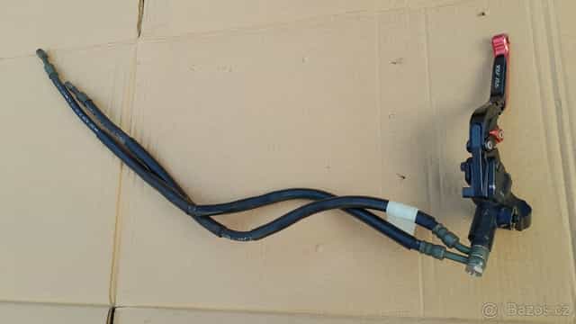 Páka brzdy Yamaha R6 2004