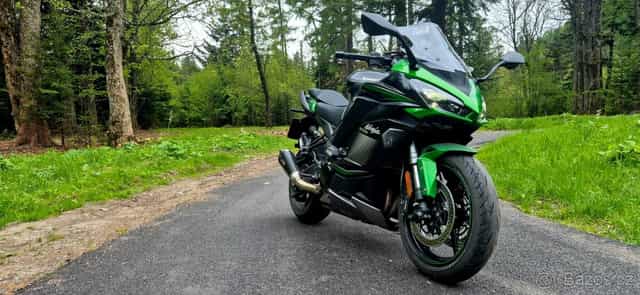 Kawasaki Ninja 1000SX 2023 – 5700 km – Touring kufre – MIVV
