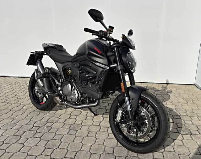 Ducati Monster+, r.v.2022, najeto pouze 896 km, odpočet DPH