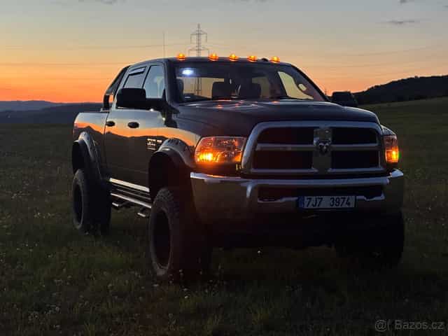 Dodge Ram 2500 6.4 Hemi 2017 4x4 Ram 2500 Crew Cab 6’4” Bed